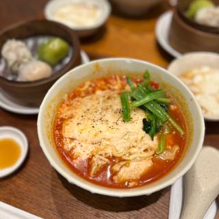 トマトチーズ麺セット(騒豆花　武蔵小杉店)