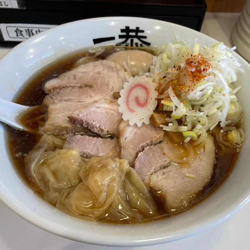 冬メニューワンタンチャーシュー麺＋味玉＋ネギ増し(にぼしラーメン一恭)