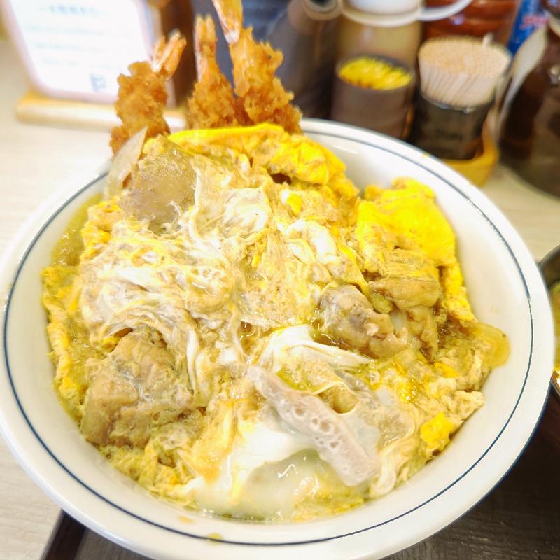 海老タレカツと親子丼の合い盛り丼(かつや横浜日野店)