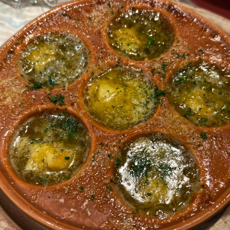 つぶ貝のオーブン焼き(大衆酒場フレンチマン なんばウォーク店)