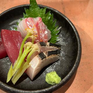 刺身三点盛り(食堂ペリカノ)