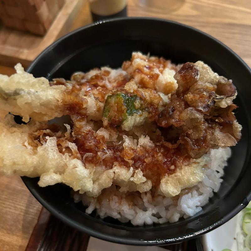 天丼と蕎麦のセット(そばとお酒 八雲 地下街オーロラタウン店)