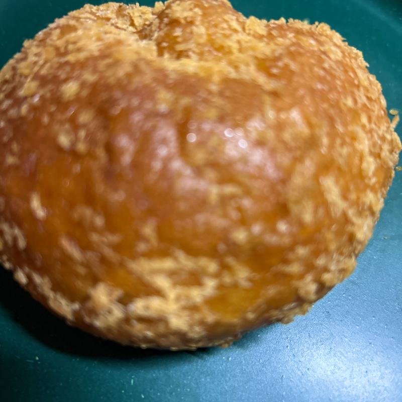 海老とモッツァレラチーズのカレーパン(ザ・ベーカリー＆ペイストリー)