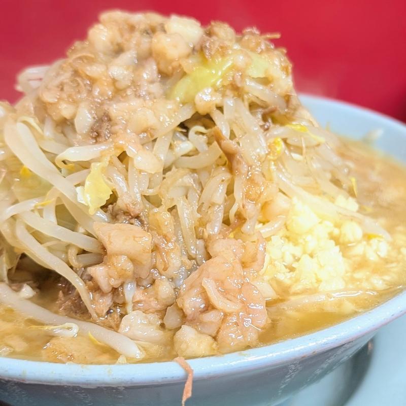 ラーメン麺半分(ラーメン富士丸 西新井大師店)