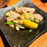 まぐろとエリンギの炒め物