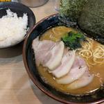 チャーシュー麺　中(横浜らーめん 二代目 渡来武)