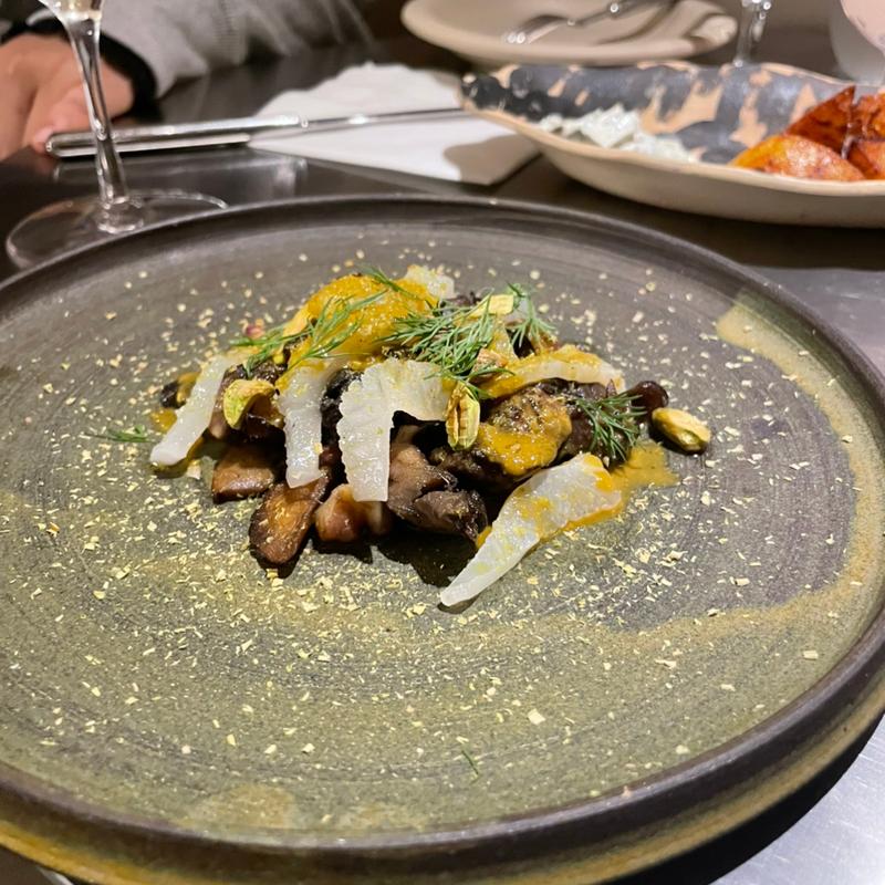 大黒舞茸　剣先イカ　ピスタチオ(PRÈS)