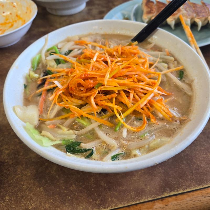 みそ野菜ラーメン【赤ネギトッピング】(くるまやラーメン 足利店)