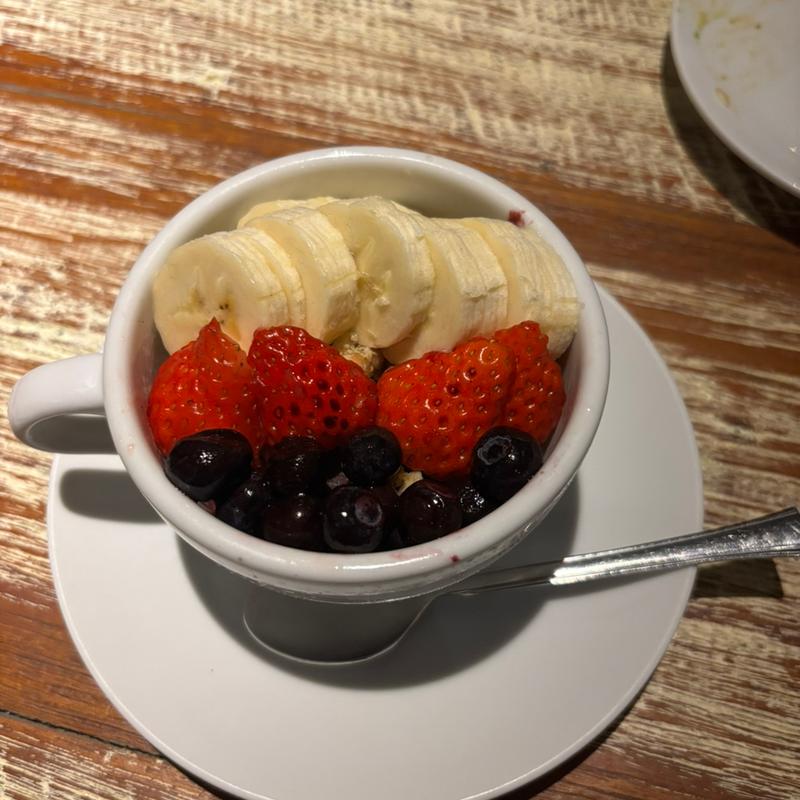 アサイボウル(コナズ珈琲三島)