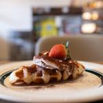苺のティラミスクロッフル(リーテンコーヒー)