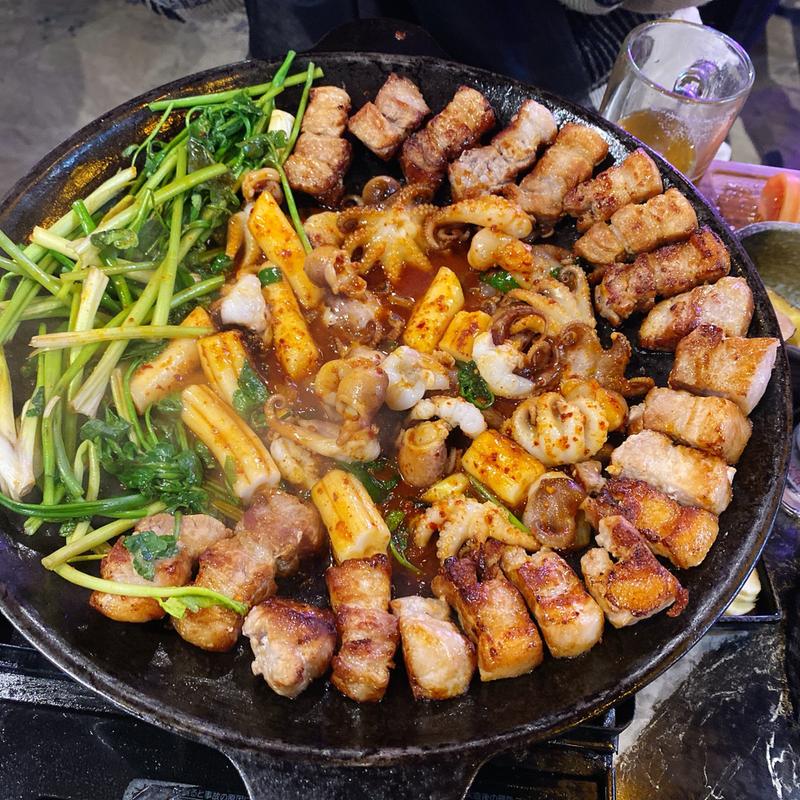 チュクミミナリサムギョプサル(ONNA)