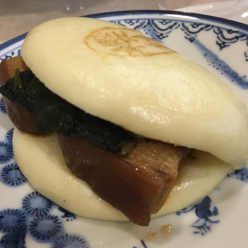 角煮まんじゅう(麺どころ つばき·牡丹)