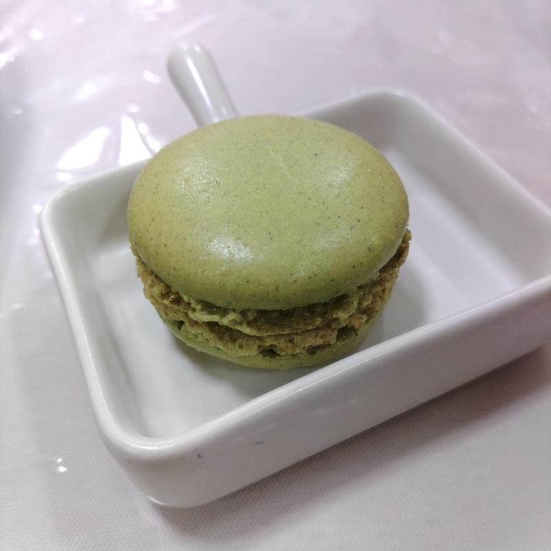 マカロンコレクション　ピスタチオ(ラタン )