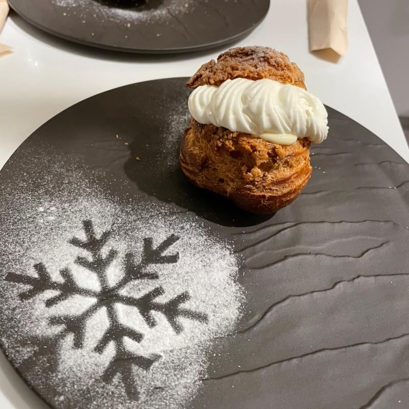 クッキーシュークリーム(焼菓子屋 天神橋)