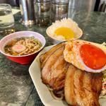 チャーシューエッグ定食