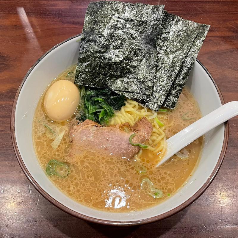 味玉ラーメン(横濱家 新羽店 )