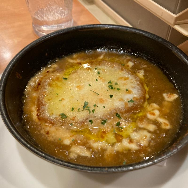 たまねぎのズッパ(サイゼリヤ 池袋60階通り2号店)