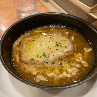 たまねぎのズッパ(サイゼリヤ 池袋60階通り2号店)