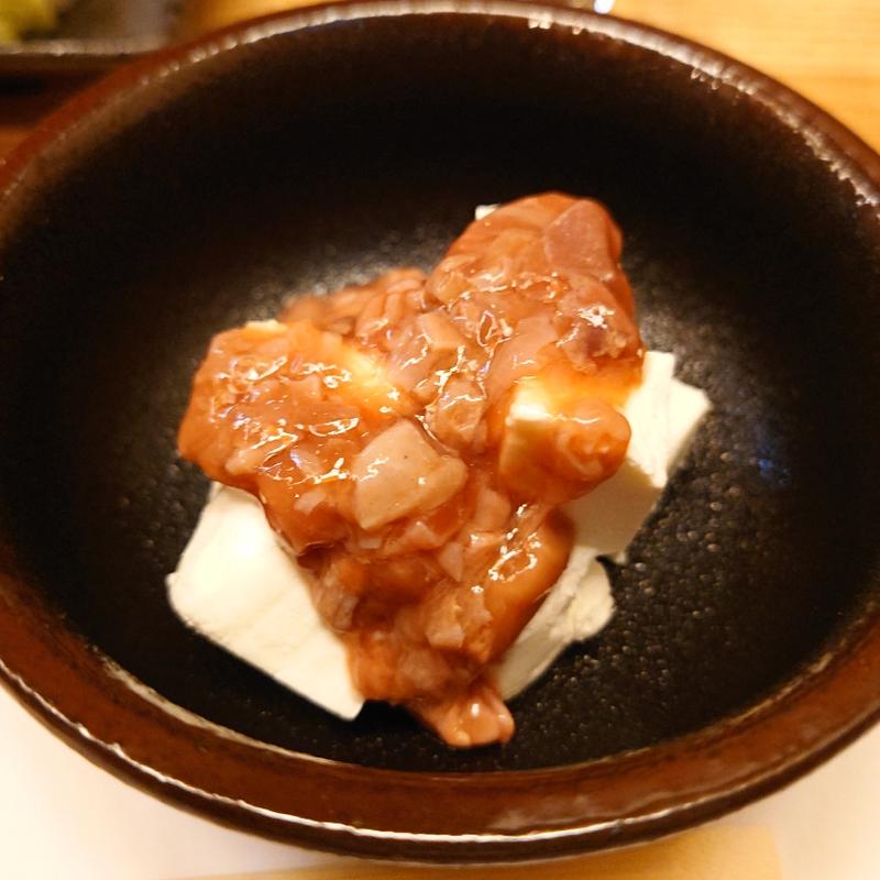 クリームチーズ酒盗がけ(日本酒と肴 縁～ゆかり～)