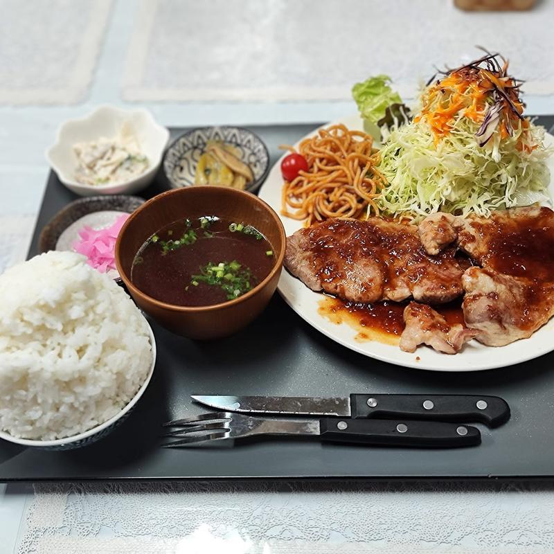 ポークジンジャー定食(花藤食堂)