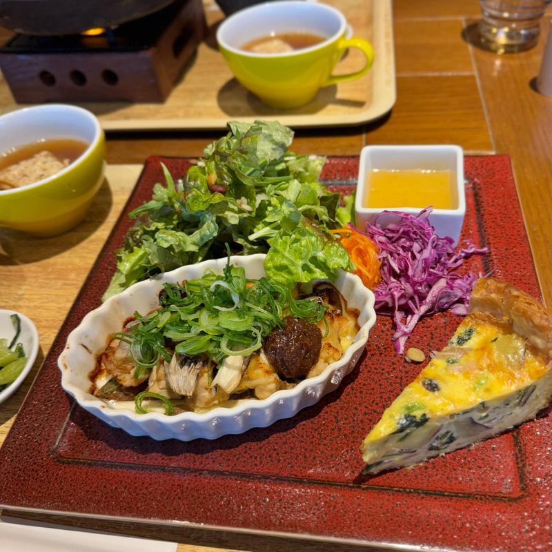 信州くるみ味噌の鶏もも焼き定食(上高地あずさ珈琲 藤井寺店)