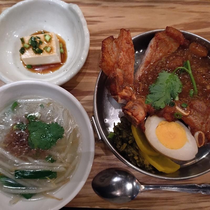 排骨飯セット(台南担仔麺 （タイナンターミー）)