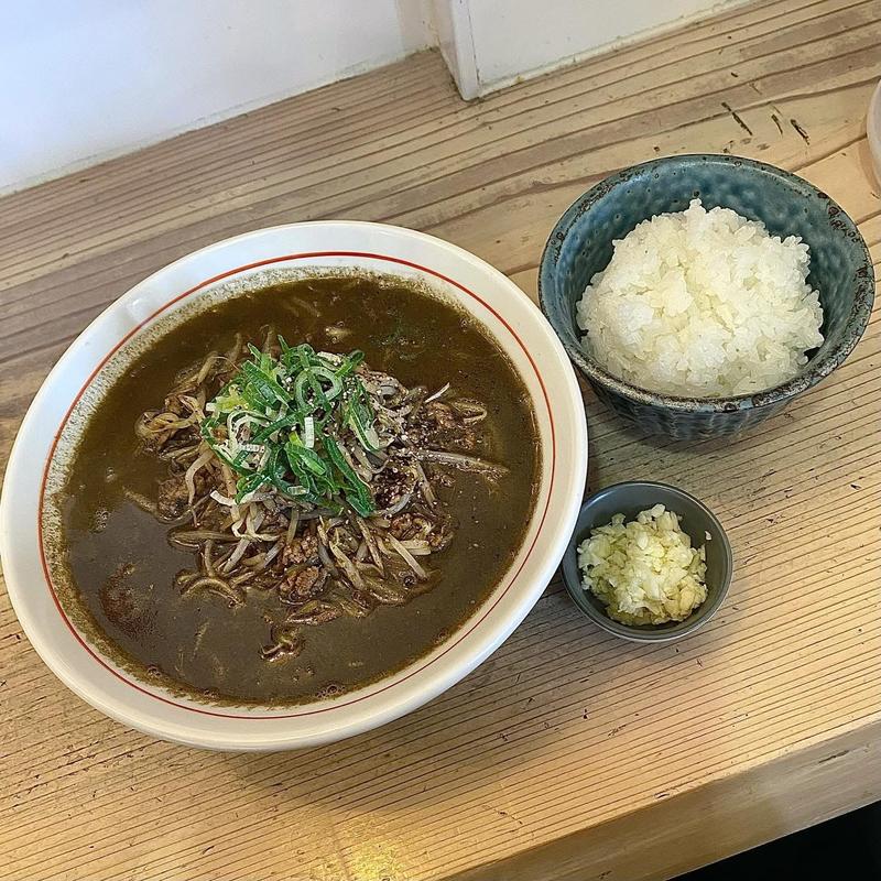 濃黒味噌ラーメン ライス 刻みニンニク(五弦屋)