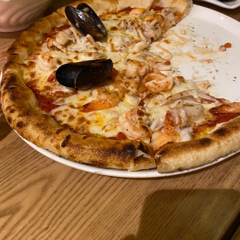 シーフードピザ(那匹薩)