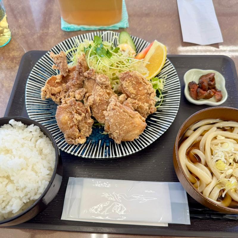 唐揚げ定食(たけまる食堂)