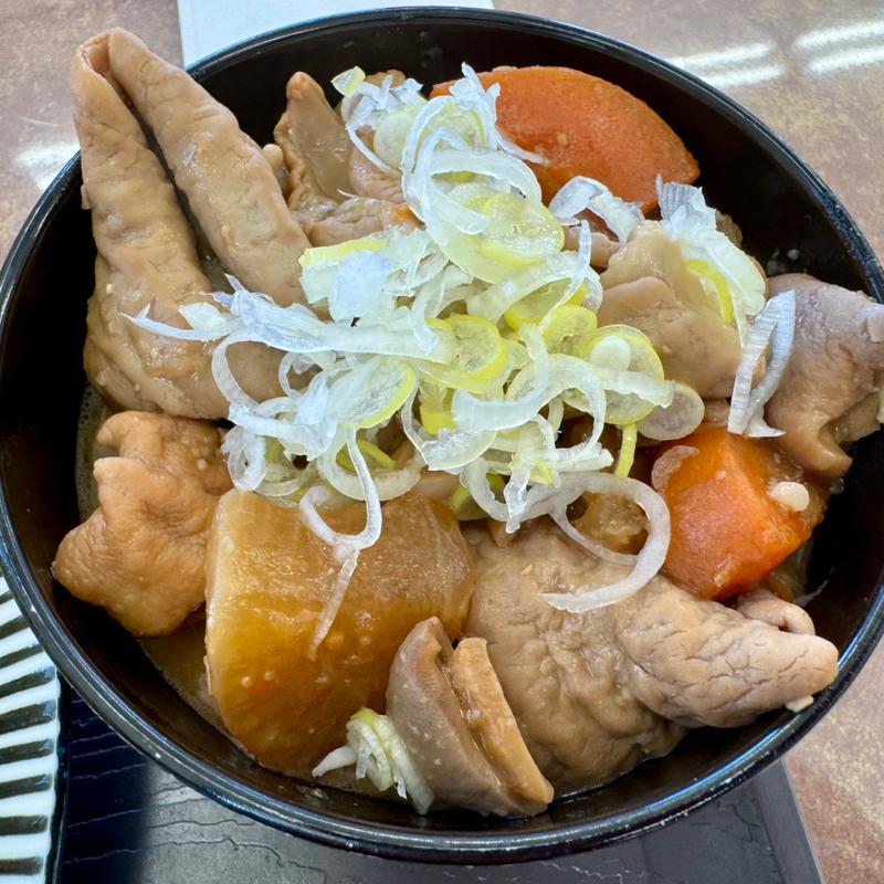 ハーフもつ煮(たけまる食堂)