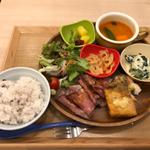 30品目バランスプレート(chawan モラージュ菖蒲店)