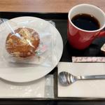 朝のミスドドリンクセット(しっとりマフィン キャラメルアーモンド)