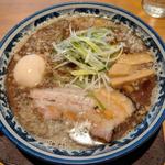  味玉入煮干しそば(麺屋 八海山 )