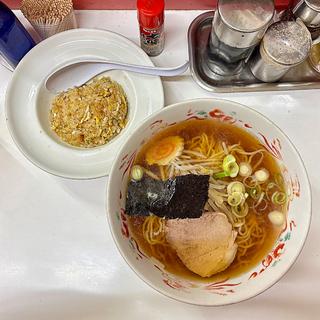 ハーフチャーハンとラーメンセット