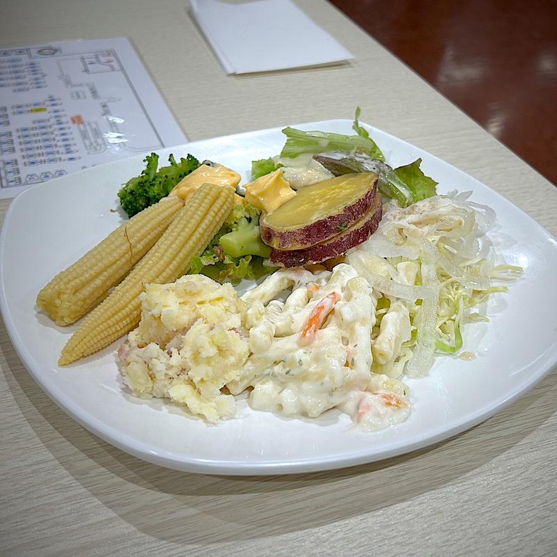 サラダ(神戸クック・ワールドビュッフェ 宇都宮店)