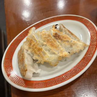 餃子(広州市場 西新宿店)