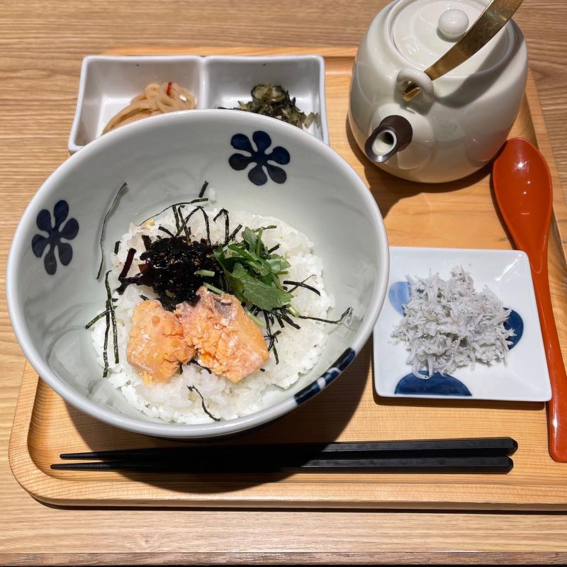 焼き鮭とごま昆布(だし茶漬け えん ASTY静岡店 )