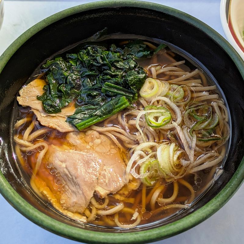 鴨そば(中)(東京科学大学つばめ生協すずかけ台食堂)