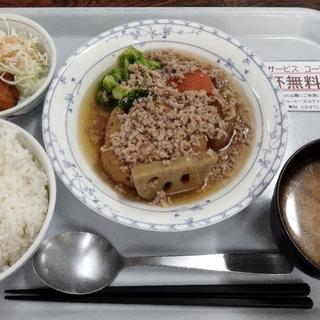 B定食(がんもと根菜の煮物)(葛飾区役所　食堂 )