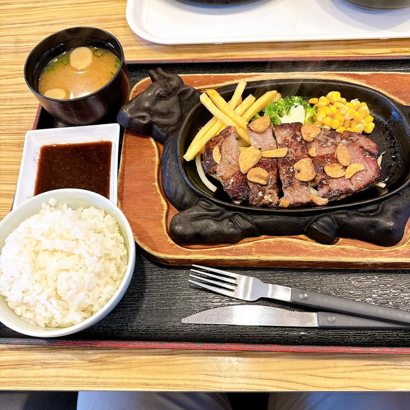 洋風やわらかステーキ(ガーリックソース)(オレンヂ 日高店)