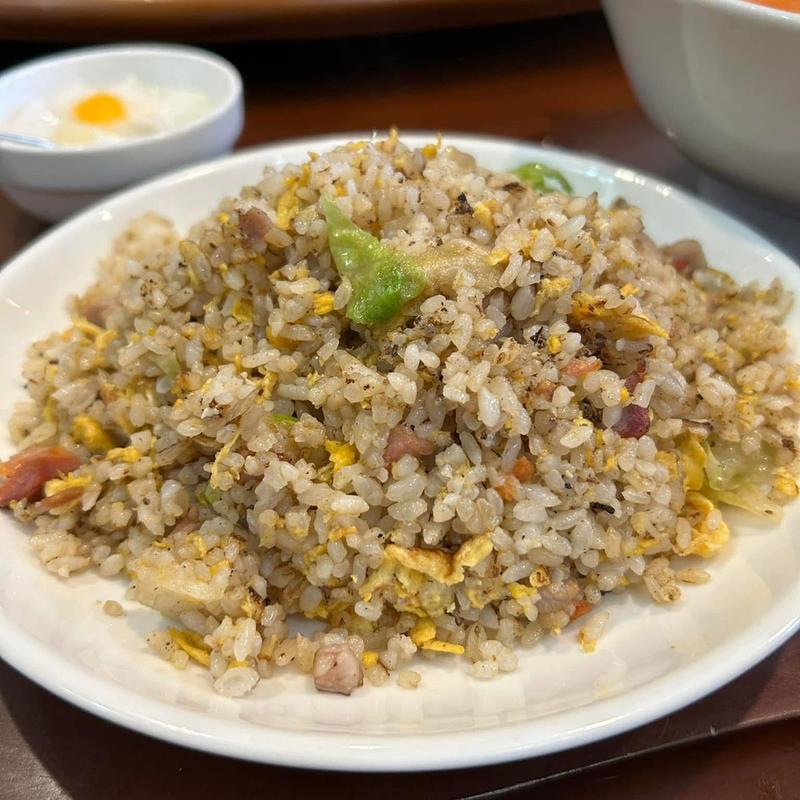 担々麺 半炒飯(中国料理 萬福楼(マンプクロウ)本店)