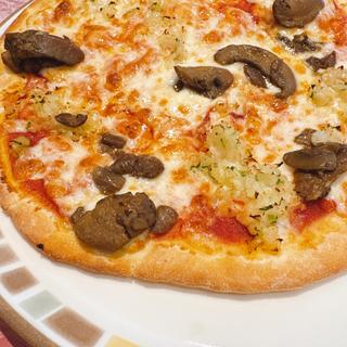 野菜ときのこのピザ(サイゼリヤ 梅田センタービル店)