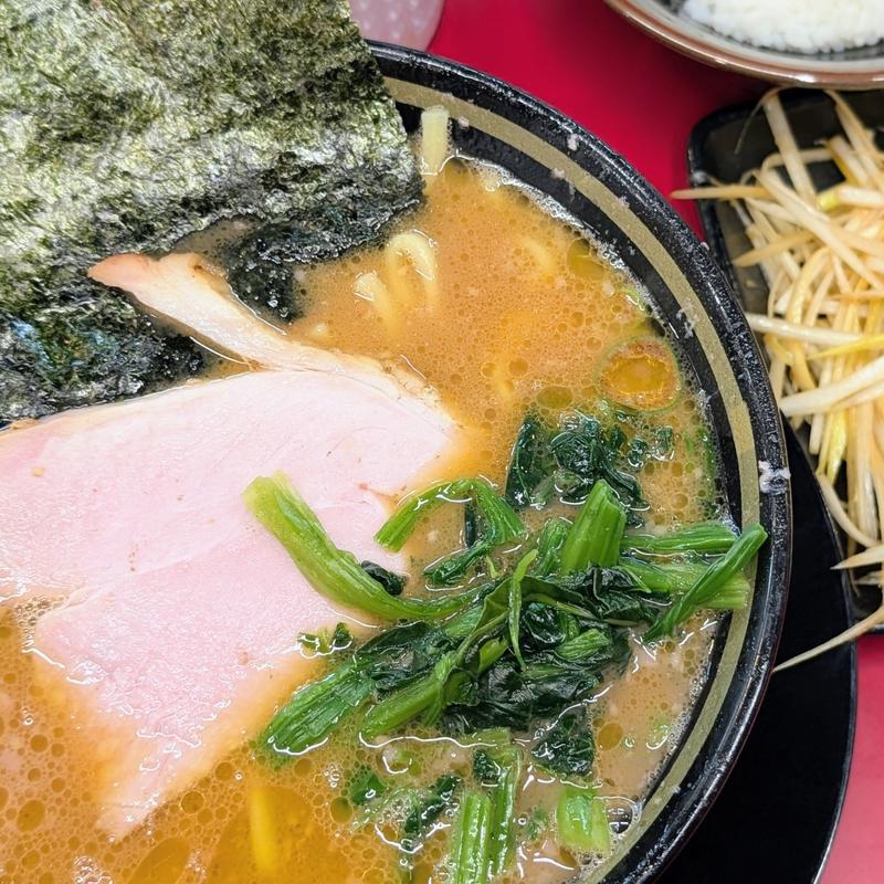 ネギラーメン白(王道家直系IEKEI TOKYO)