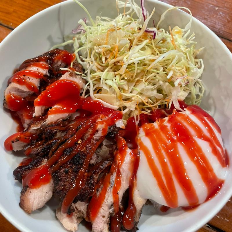 ジャークチキン丼(グッドウッドテラス)