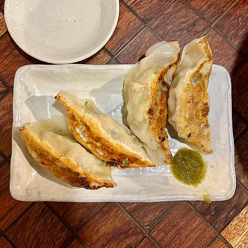 餃子4個(まんまる)