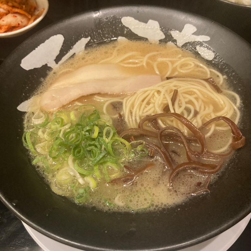 ラーメン(らーめん雷蔵　 渡辺通店)