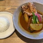 大山鶏の大きなザンギカレー