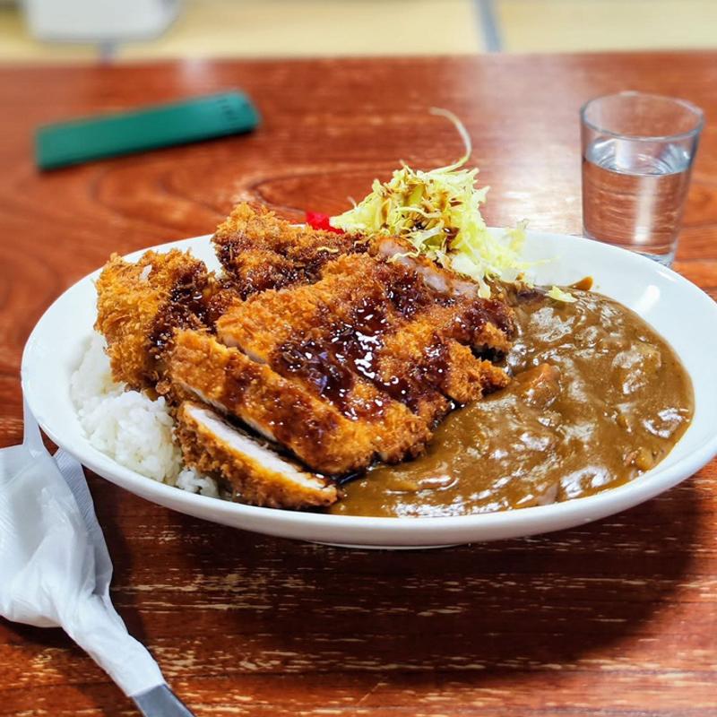 カツカレー 大盛り イカフライ(太田食堂)