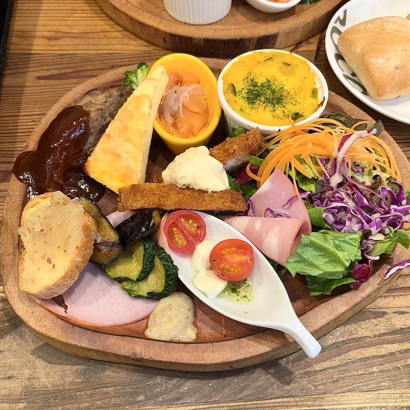 前菜盛り合わせランチ(BELLA BOCCA 阪急梅田店)