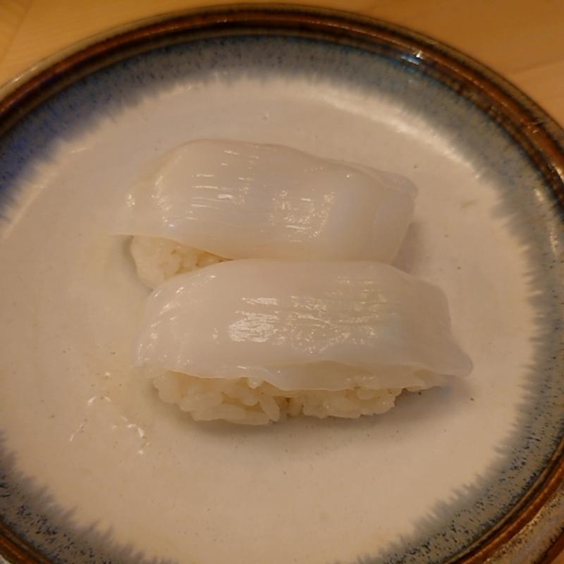 いか2貫(立鮨 すし横 ヤエチカ店)